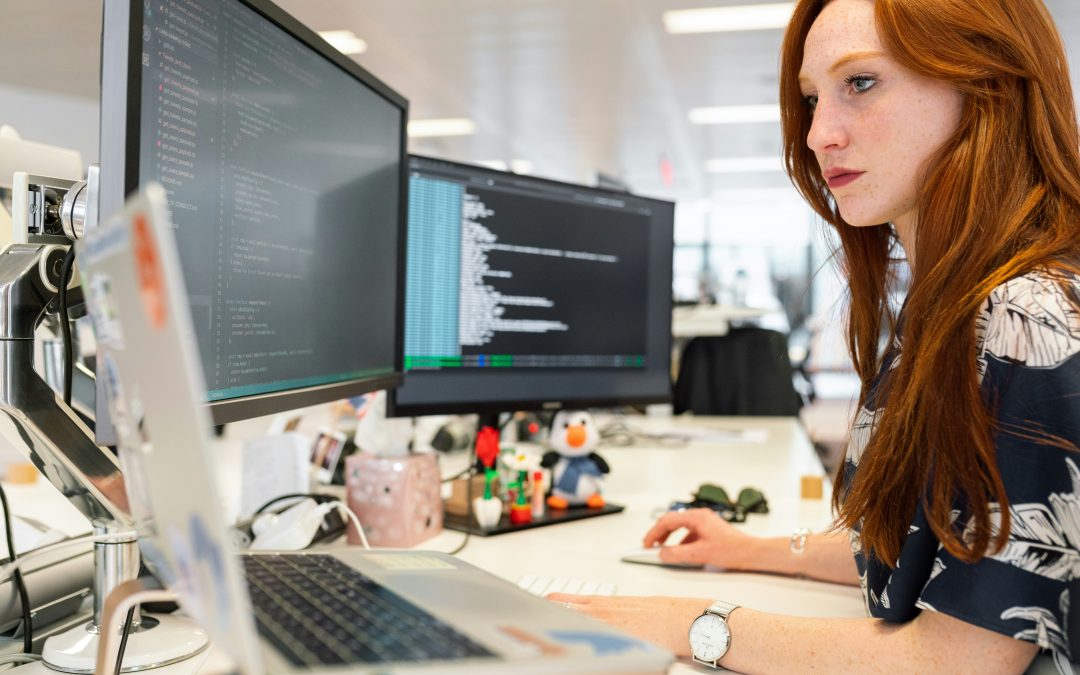 How Office Workers Can Reduce Back Discomfort at Work